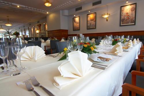 Hotel Avion - image 2