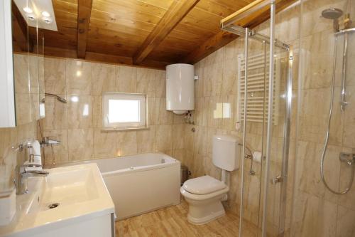 Seaside luxury villa with a swimming pool Supetar Brac - 12371 - image 3