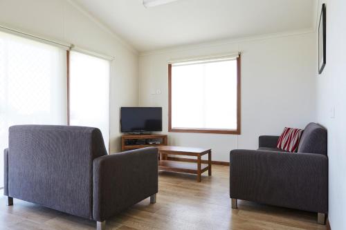 NRMA Victor Harbor Beachfront Holiday Park Stop at NRMA Victor Harbor Beachfront Holiday Park to discover the wonders of Victor Harbor. The property offers a wide range of amenities and perks to ensure you have a great time. Facilities for dis