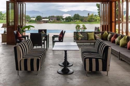 Restaurant, Doi Inthanon Riverside Resort in Wiang Nong Long