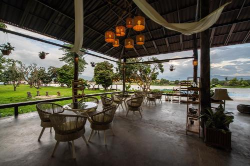 Restaurant, Doi Inthanon Riverside Resort in Wiang Nong Long