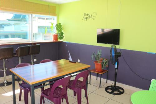 cuisine, Mahana Lodge Hostel & Backpacker in Tahiti