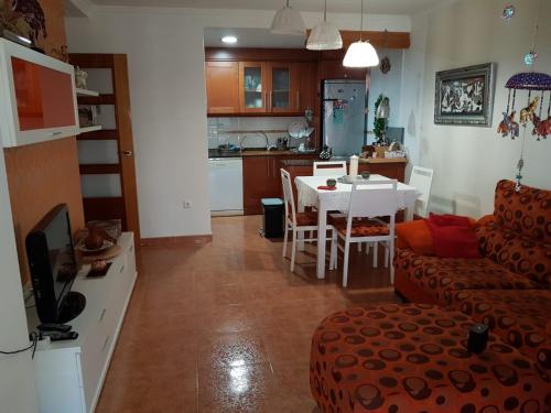 Atico con vistas al mar en Canet d´En Berenger