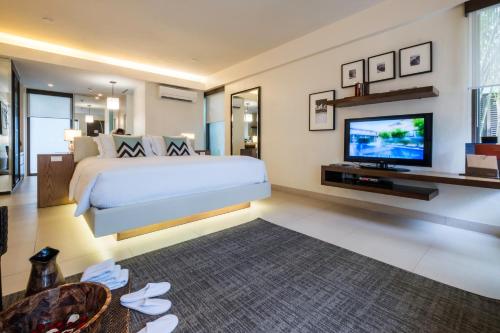 Discovery Boracay Room Type - Junior Suite with Free Roundtrip Caticlan Airport Transfers