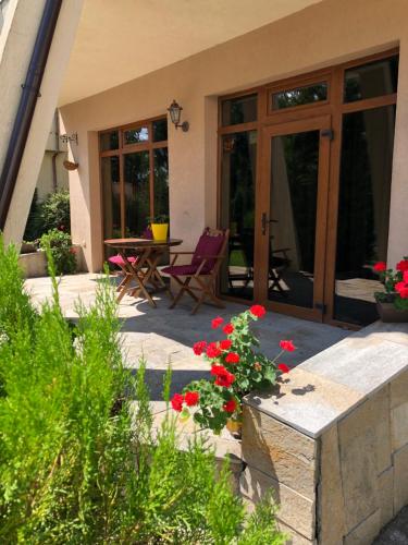 The Lake Villa - image 12