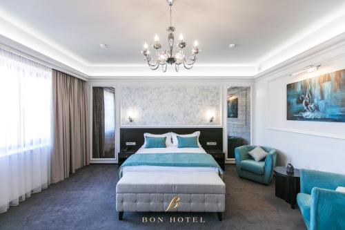 Bon Hotel