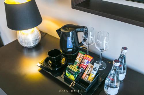 Bon Hotel - image 11