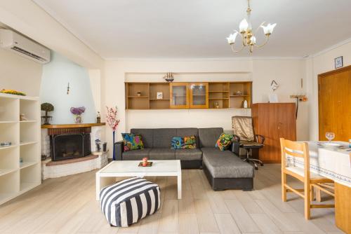  Big Modern Center Apartment, Balcony and Parking in Thessaloniki