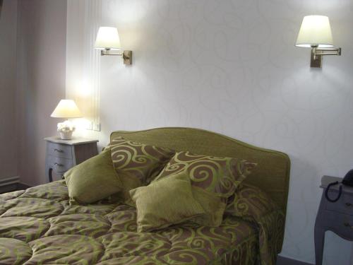 Logis Hôtel Restaurant Le Gue Du Holme – Saint-Quentin-sur-le-Homme, IA