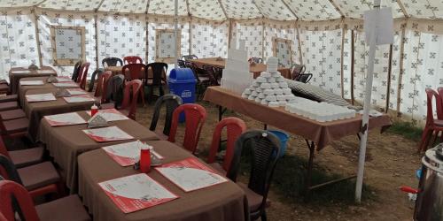 餐廳, 喜馬拉雅徒步營地 (Himalayan Routes Camp) in 沙爾丘