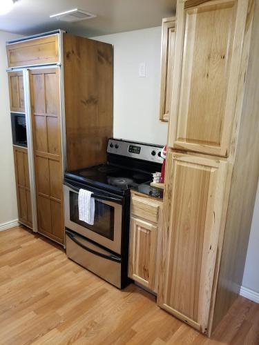 514 w 23rd st Room Type - One-Bedroom Cottage