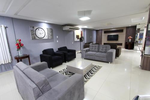 Augusto Palace Hotel near สนามบินมาราบา