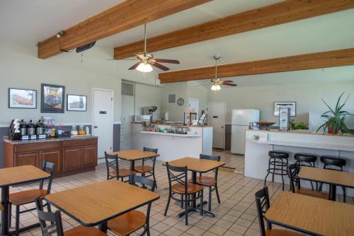 Silver Ridge Lodge - image 12