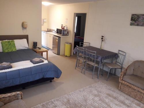 Guestroom, Motel Sierra in Whangarei