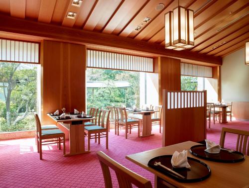 Restaurant, Hotel Okura Kobe near Kobe Airport