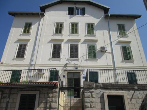 En-suite Rose on Rokova Street - 5 min Walk to the Old Town of Split, Split (zdjęcie 11)
