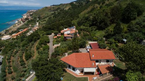  Villa Desideria a Pizzo, Pension in Longbardi