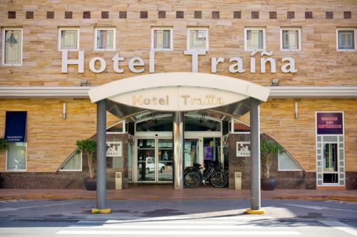 . Hotel Traíña