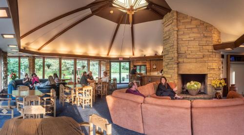 Spring Valley Inn