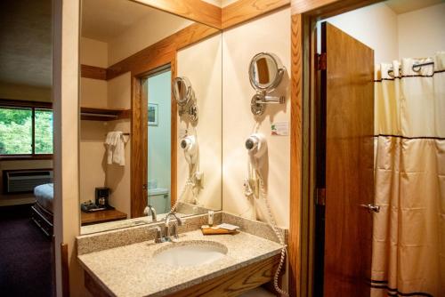 Spring Valley Inn