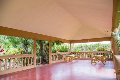 The Gulf Retreat Oasis in Caymanas
