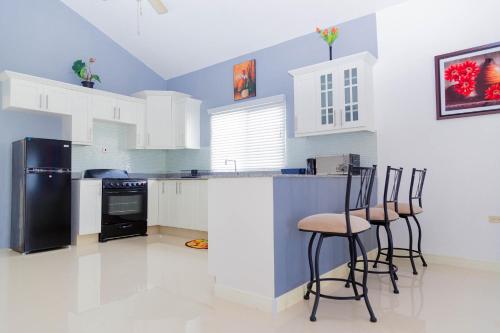 The Gulf Retreat Oasis in Caymanas
