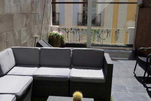 Studio Apartment image 6