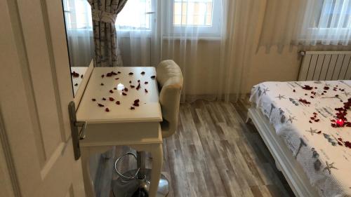 Heybeli Butik Hotel Ideally located in the Heybeliada area, Heybeli Hotel promises a relaxing and wonderful visit. Offering a variety of facilities and services, the property provides all you need for a good nights slee