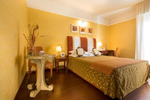 BIO BOUTIQUE HOTEL XU' - Tap to explore photos