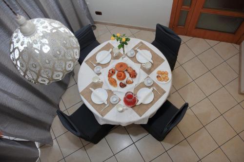 B&B Mitilini Central Station – Naples, CO