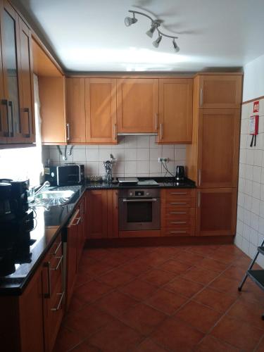 Kitchen, Casa Gomikika in Praia Da Rocha