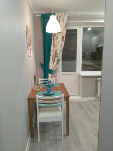 Apartment on Bratyev Tkachevykh 9