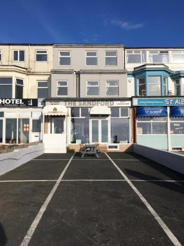 Sandford Promenade - image 13