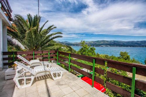 Apartments by the sea Arbanija, Ciovo - 16117, Trogir (Foto 4)