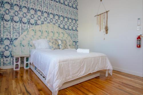 The High Tide #9 Condo - image 3