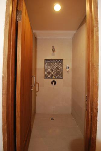 DBeds Kuta Beach Room Type - Bed in 4-Bed Male Dormitory Room