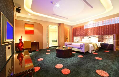 Amain Boutique Motel - Tucheng 217