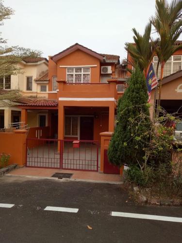Fadhilah Homestay Bandar Tasik Puteri In Malaysia