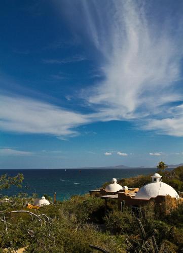 Exterior view, Ventana Bay Resort in El Sargento