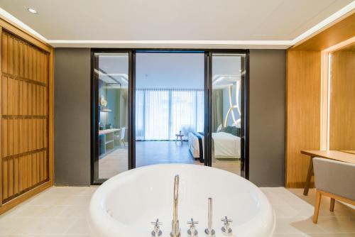 Bathroom, The Yana Villas Hua Hin in Khao Takiab Beach Front