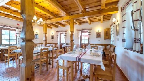 ห้องอาหาร, Csodaszarvas Vendeghazak in โซพรอน