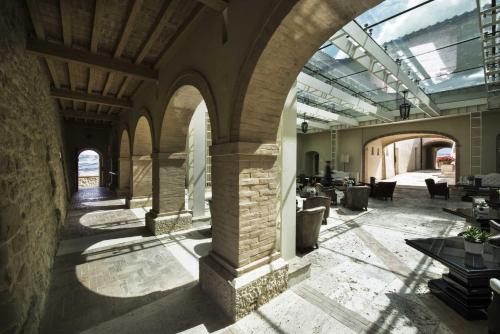 Зручності, Castello di Velona Resort, Thermal SPA & Winery in Монтальчіно