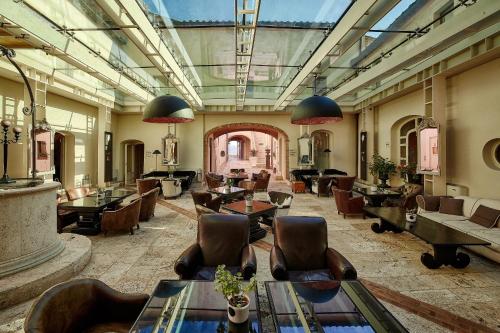 Спільний лаунж/ТБ зона, Castello di Velona Resort, Thermal SPA & Winery in Монтальчіно
