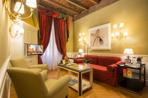 Hotel Corona d'Oro - image 12