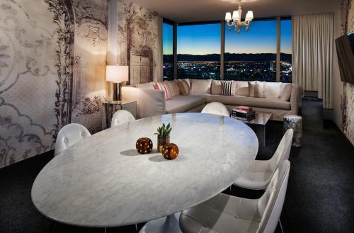 158934132 SAHARA Las Vegas