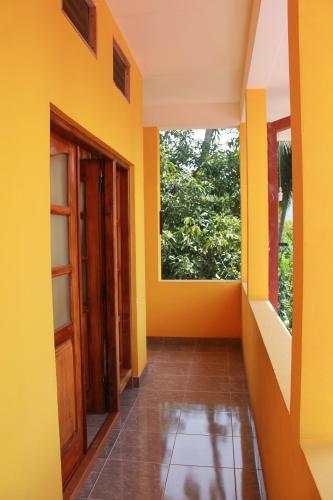 Quadruple Room with Bathroom image 8