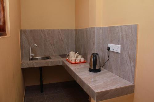 Quadruple Room with Bathroom image 9