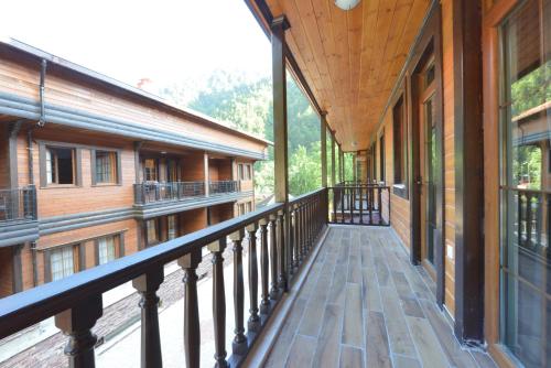 Hirande Hotel - image 6