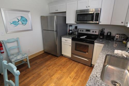 Whalebone Ocean Cottages by KEES Vacations - image 8