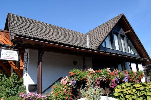 Two-Bedroom Holiday Flat with Balcony - 2 Baths